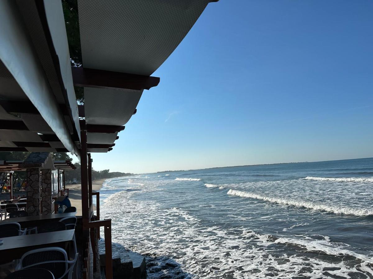 Molla Hotel Restorant Shëngjin Екстериор снимка