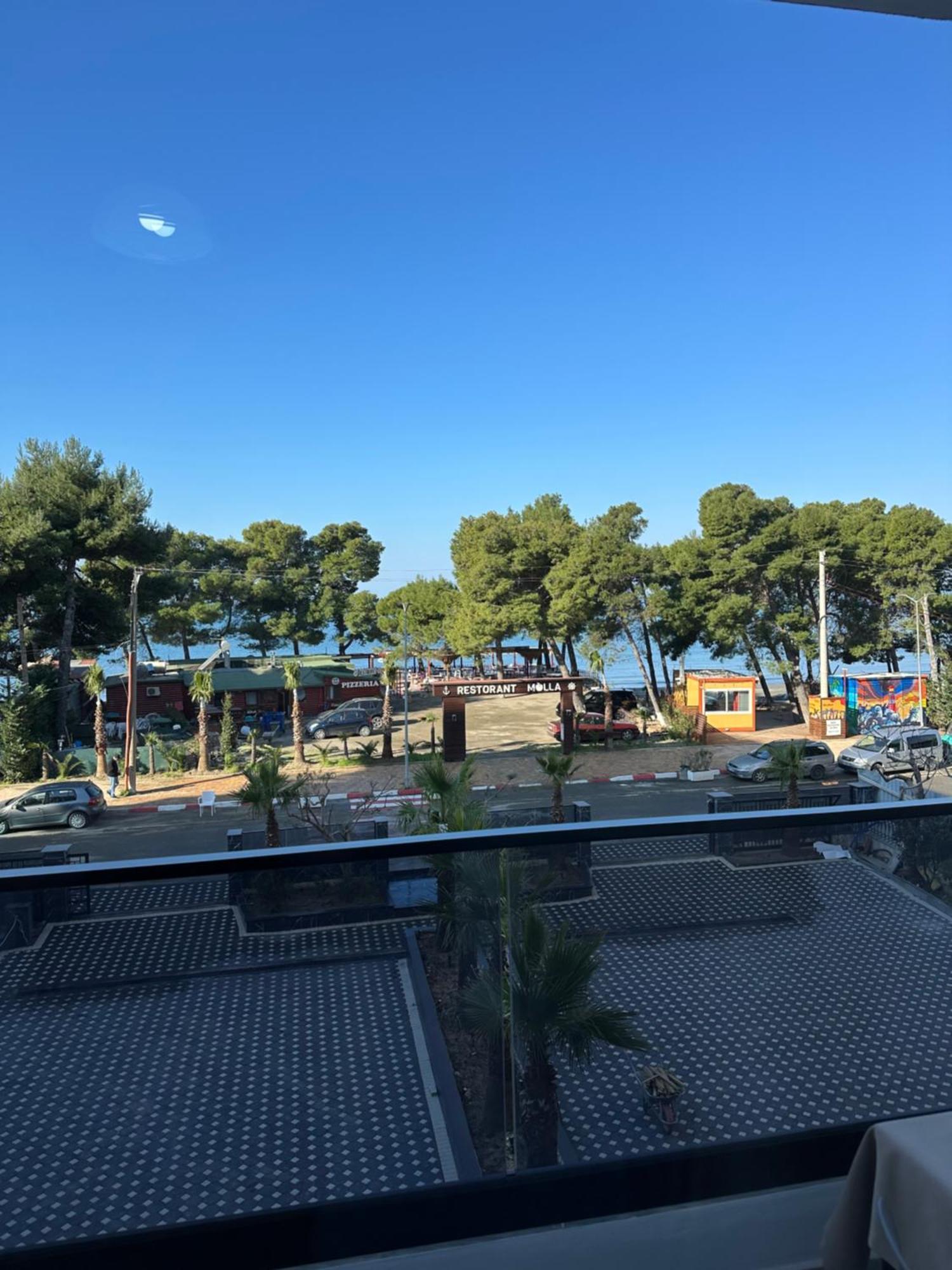 Molla Hotel Restorant Shëngjin Екстериор снимка