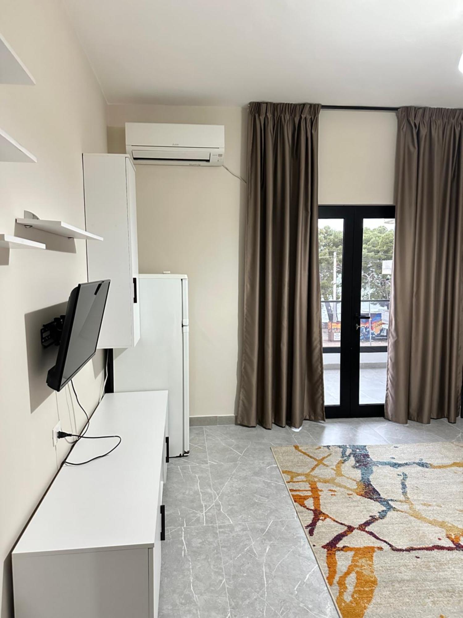 Molla Hotel Restorant Shëngjin Екстериор снимка